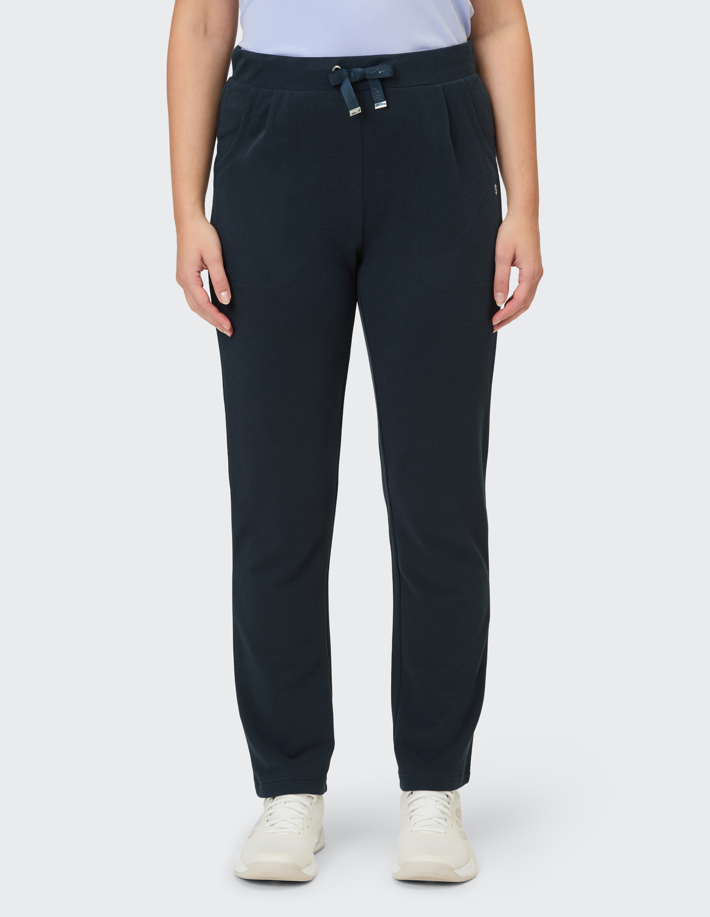 Lässige Damen-Jogginghose in Marineblau mit Kordelzug in der Taille und Seitentaschen.