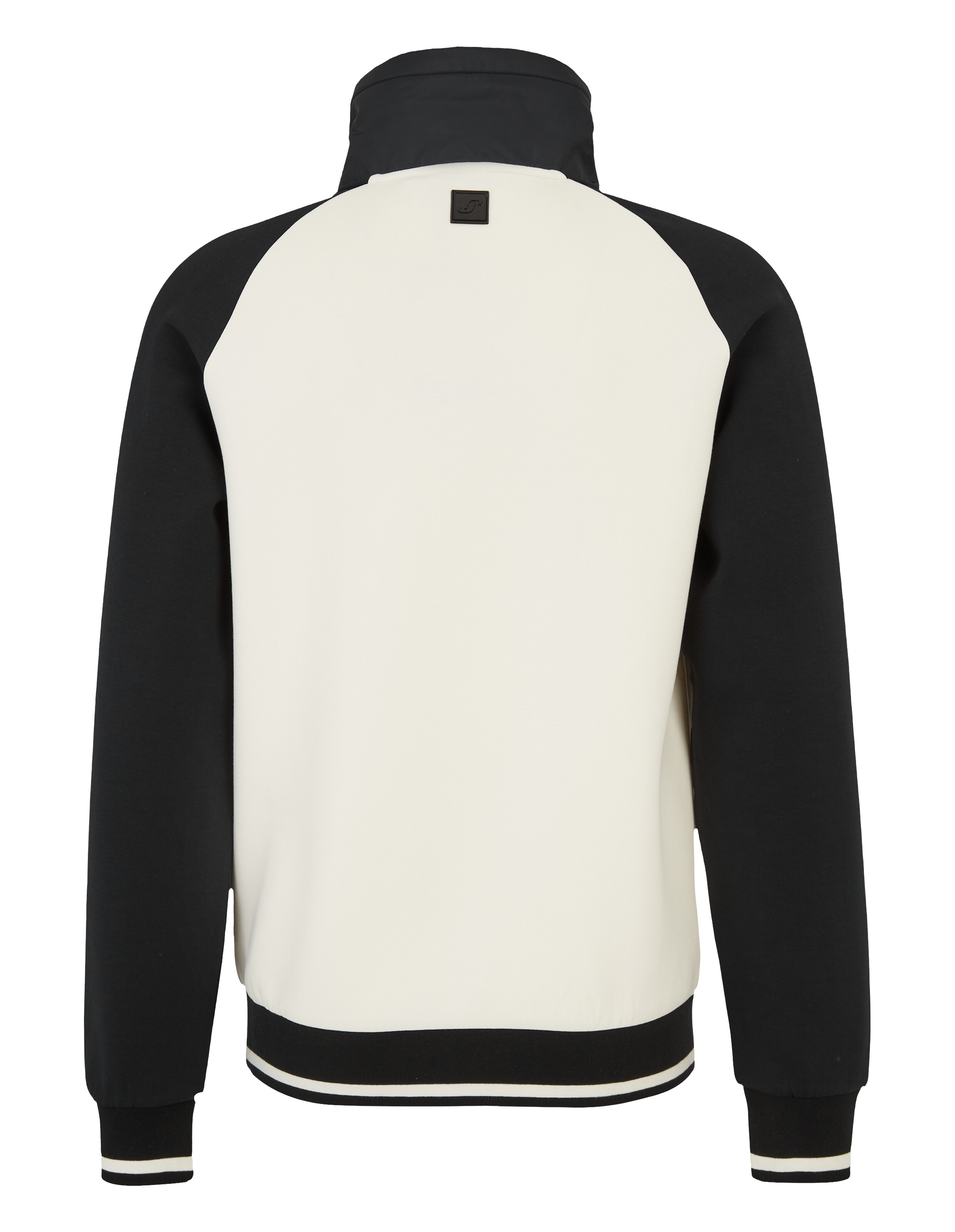 Rückansicht einer gemütlichen schwarzen und cremefarbenen Freizeitjacke mit hohem Kragen.