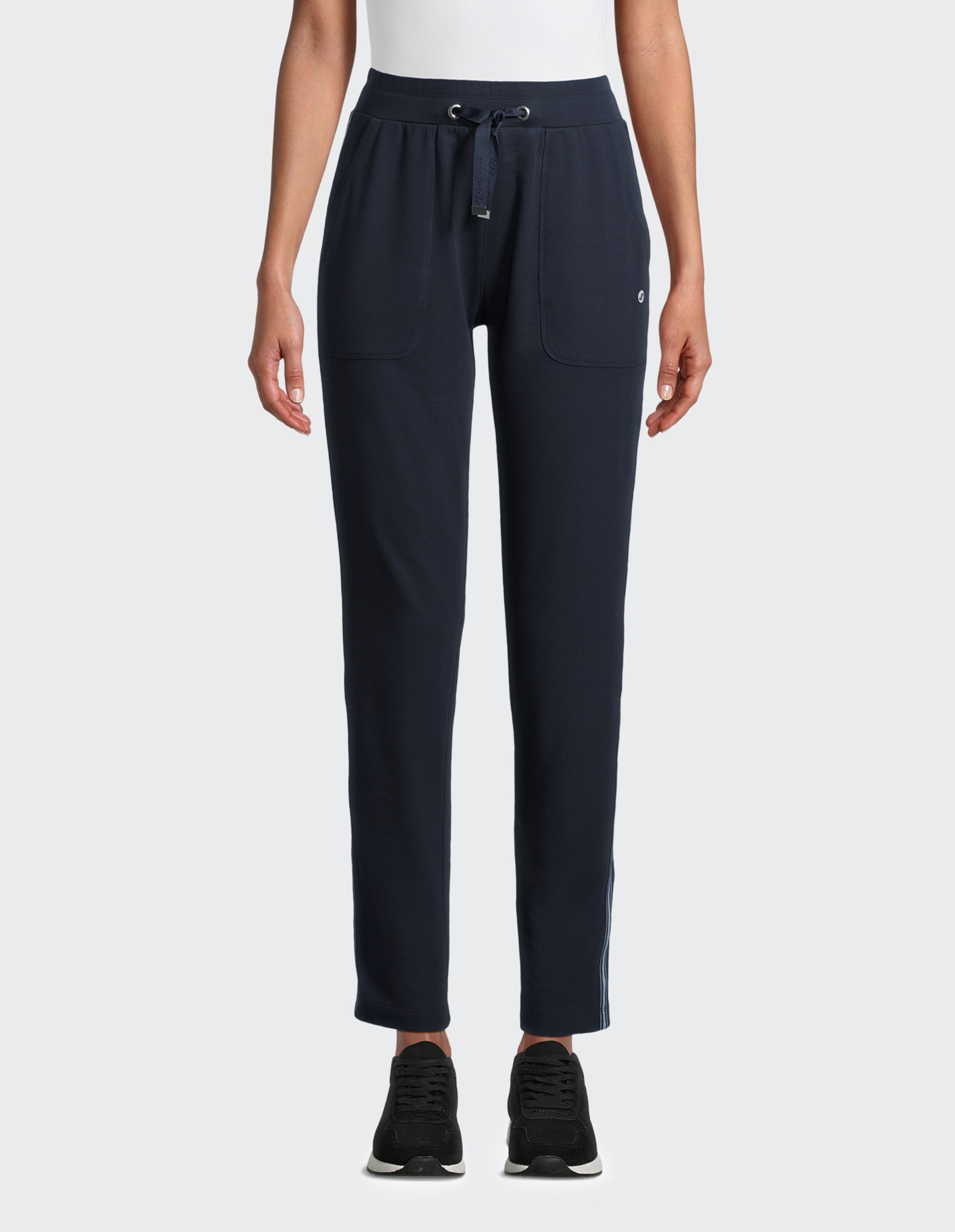 Dunkelblaue Jogginghose mit elastischem Bund, Kordelzug und zwei großen Fronttaschen, schlichtes Design, bequeme Passform.