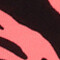 Nahaufnahme eines weichen, kuscheligen Stoffes mit einem lebendigen abstrakten Muster in Rosa und Schwarz.