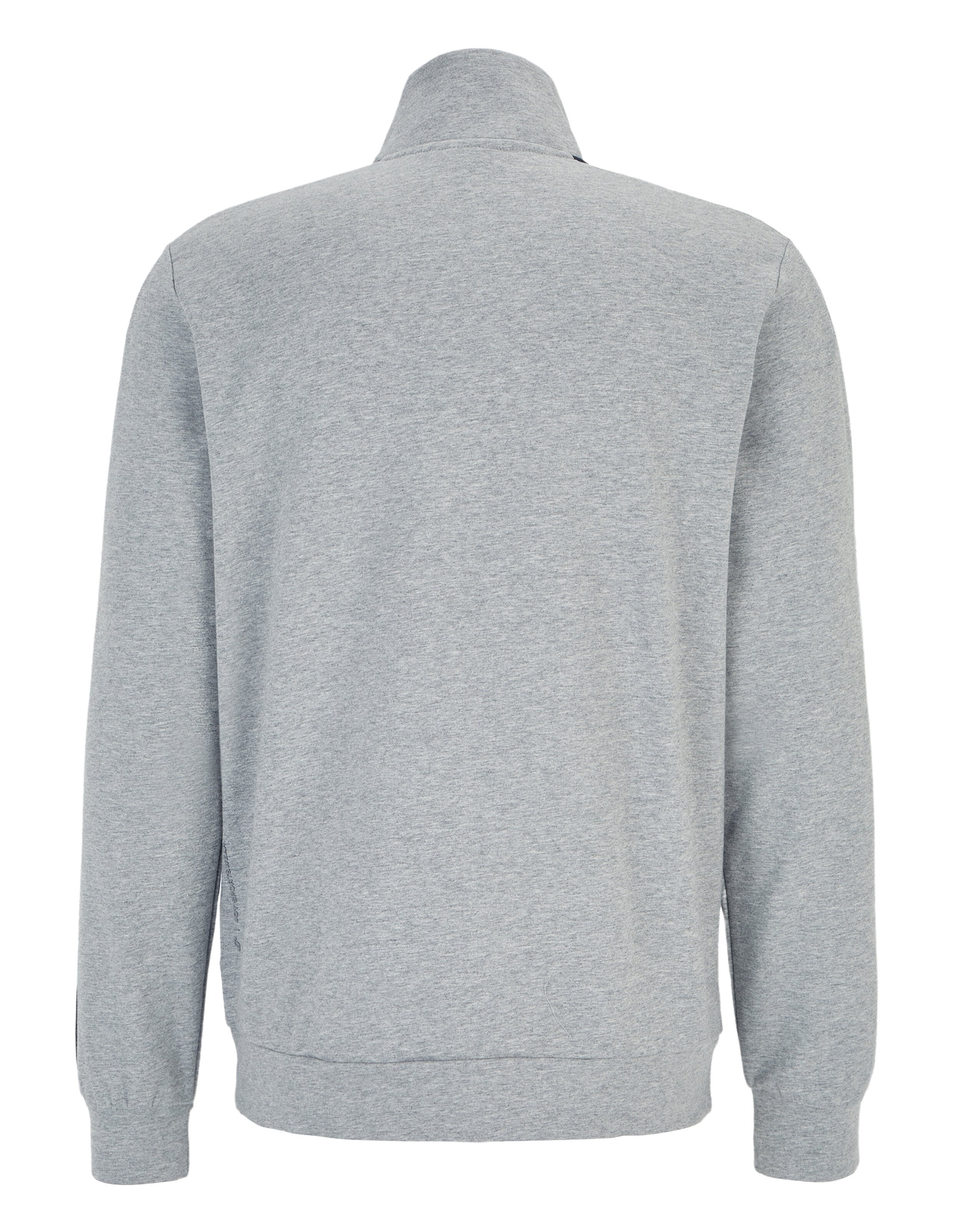 Graue Sweatjacke mit Stehkragen, durchgehendem Reißverschluss, zwei seitlichen Taschen und blauen Streifen an den Ärmeln.