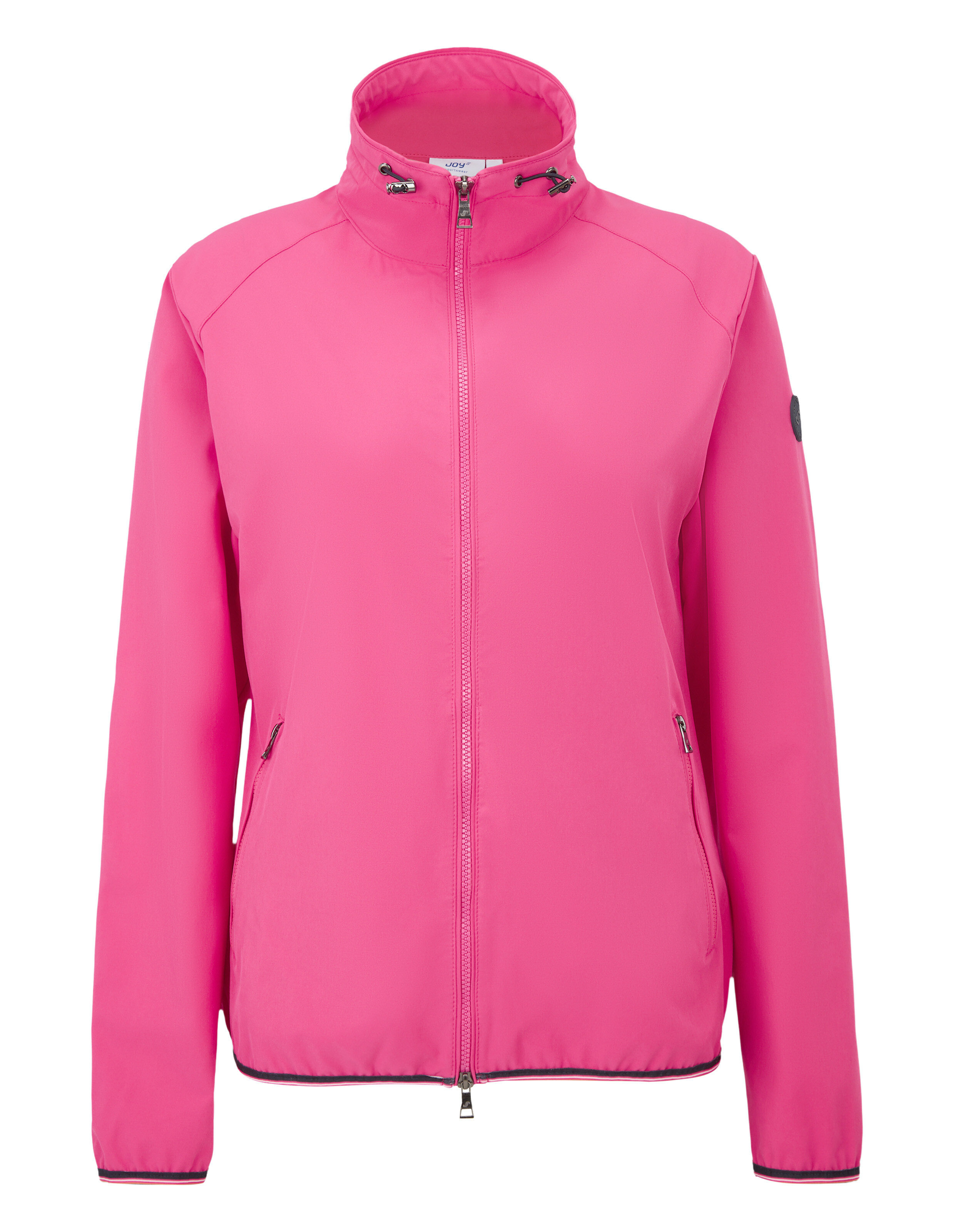 Eine leuchtend pinke Damenjacke mit durchgehendem Reißverschluss, hohem Kragen und seitlichen Reißverschlusstaschen.