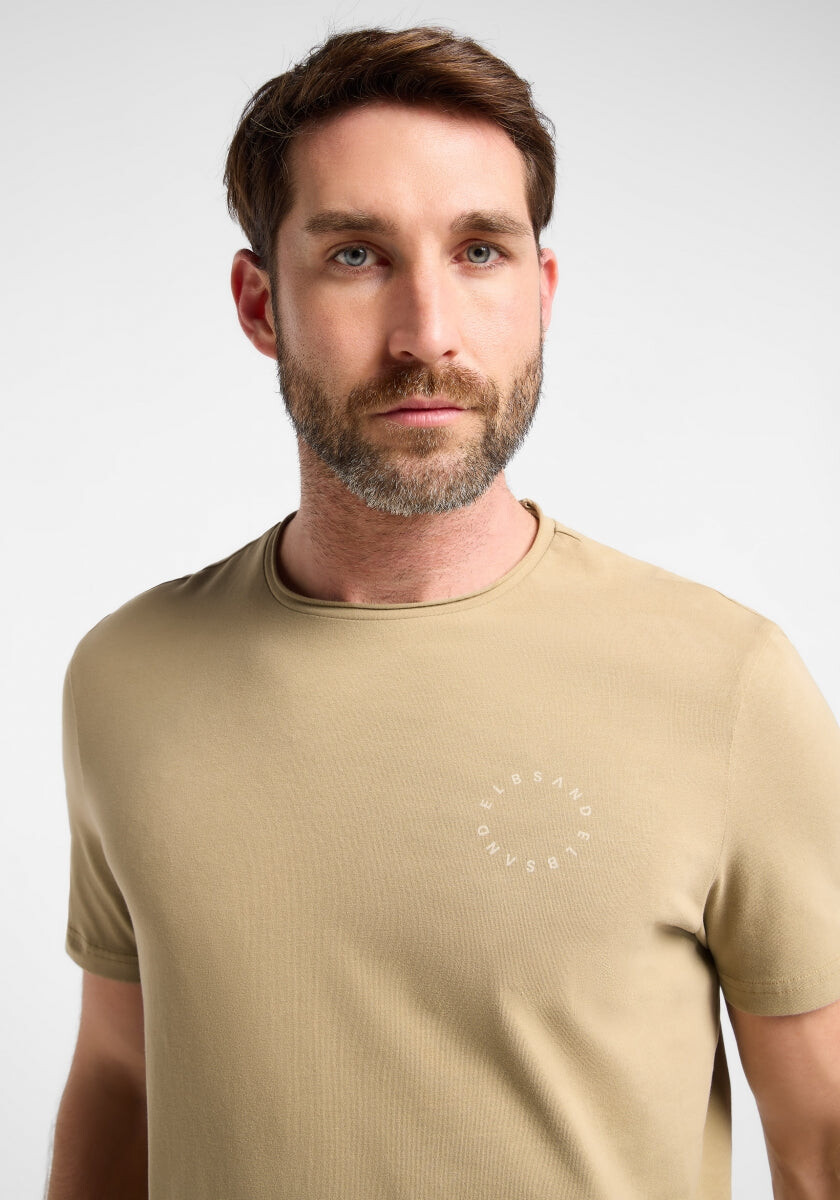 Pave T-Shirt loose fit von Elbsand in Desert Brown