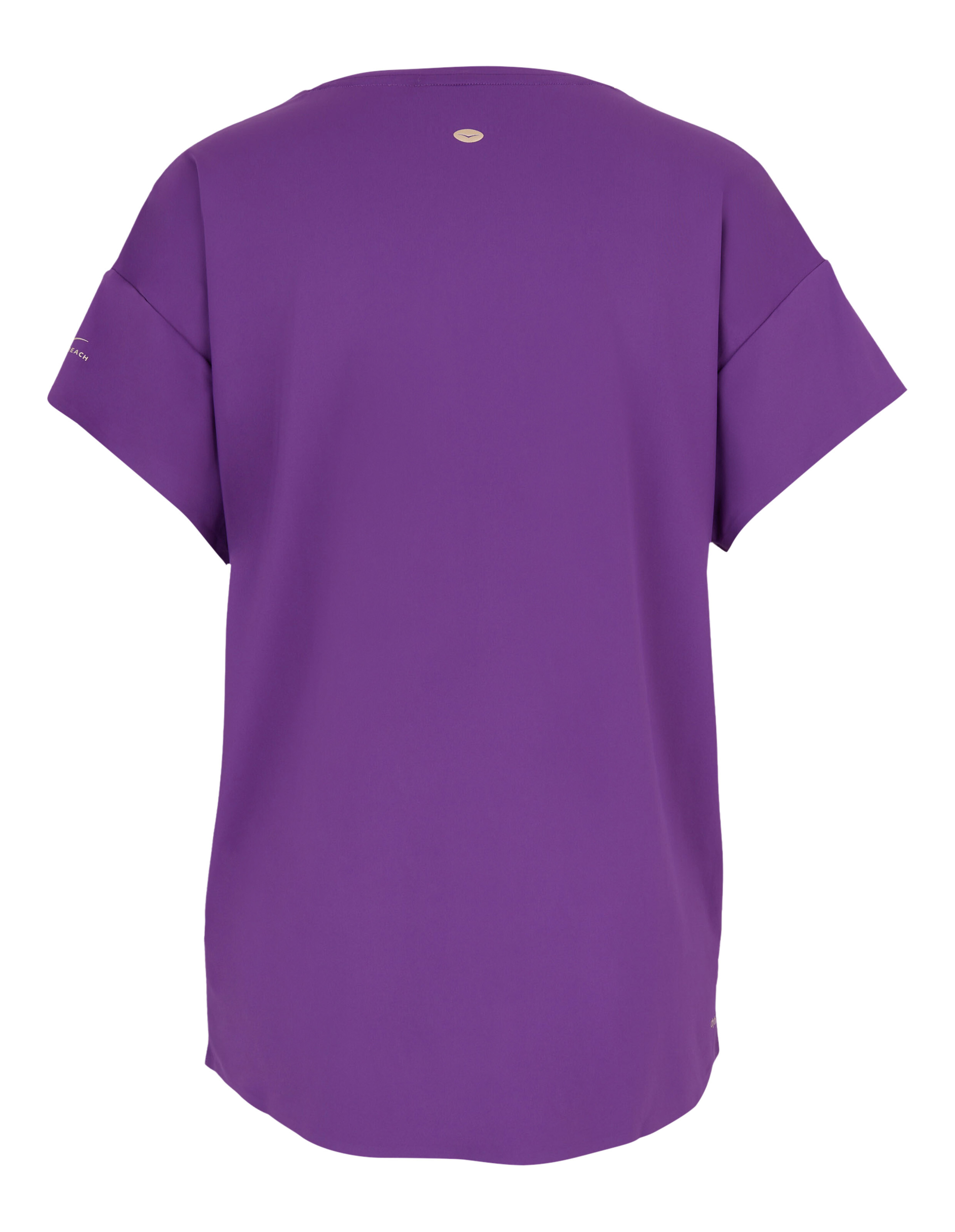 Rückansicht eines lila Freizeit-T-Shirts mit kurzen Ärmeln und kleinem Logo.