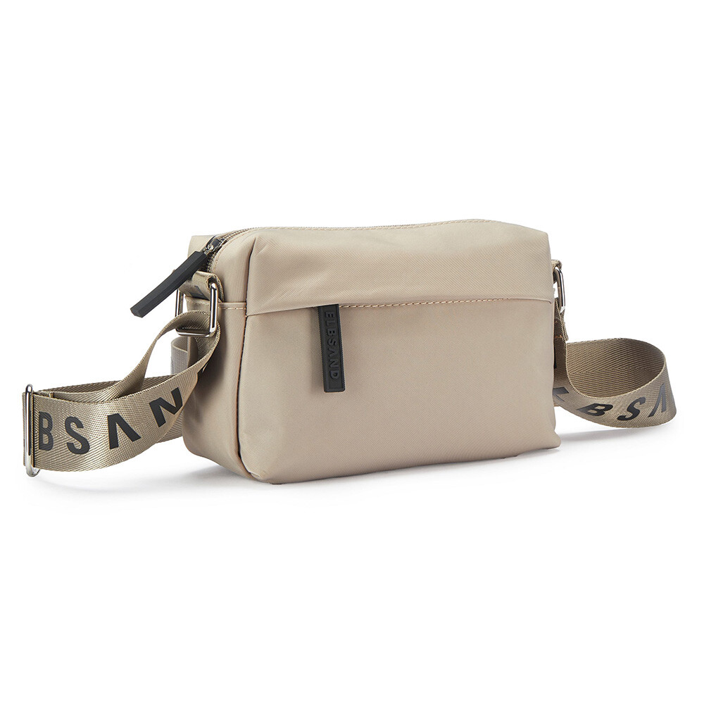 Beige Umhängetasche mit Logo-Riemen, perfekt für Freizeitausflüge und Reisen.