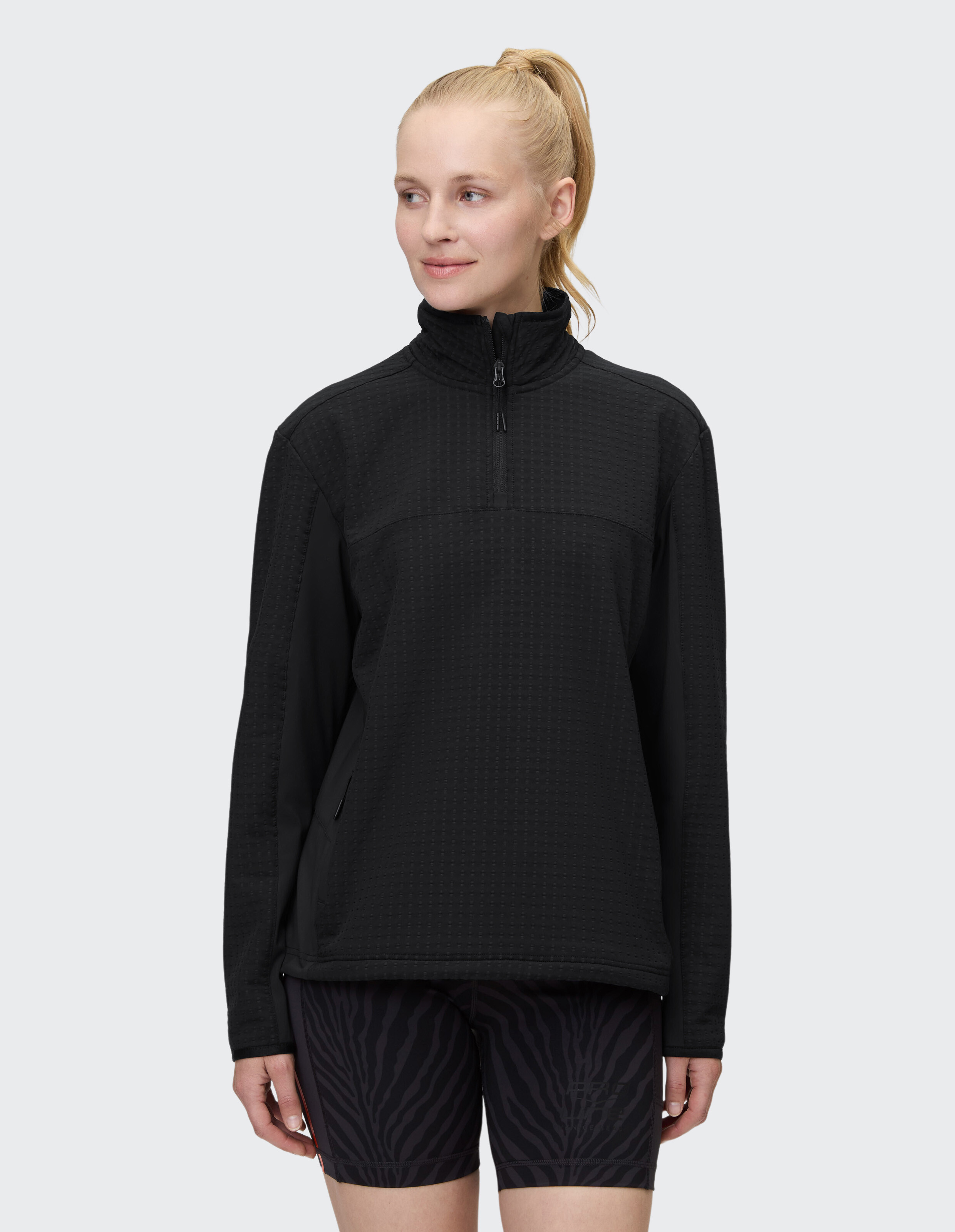 Schwarzes Philadelphia-Sweatshirt von Venice Beach mit Viertelreißverschluss für lässigen Komfort.