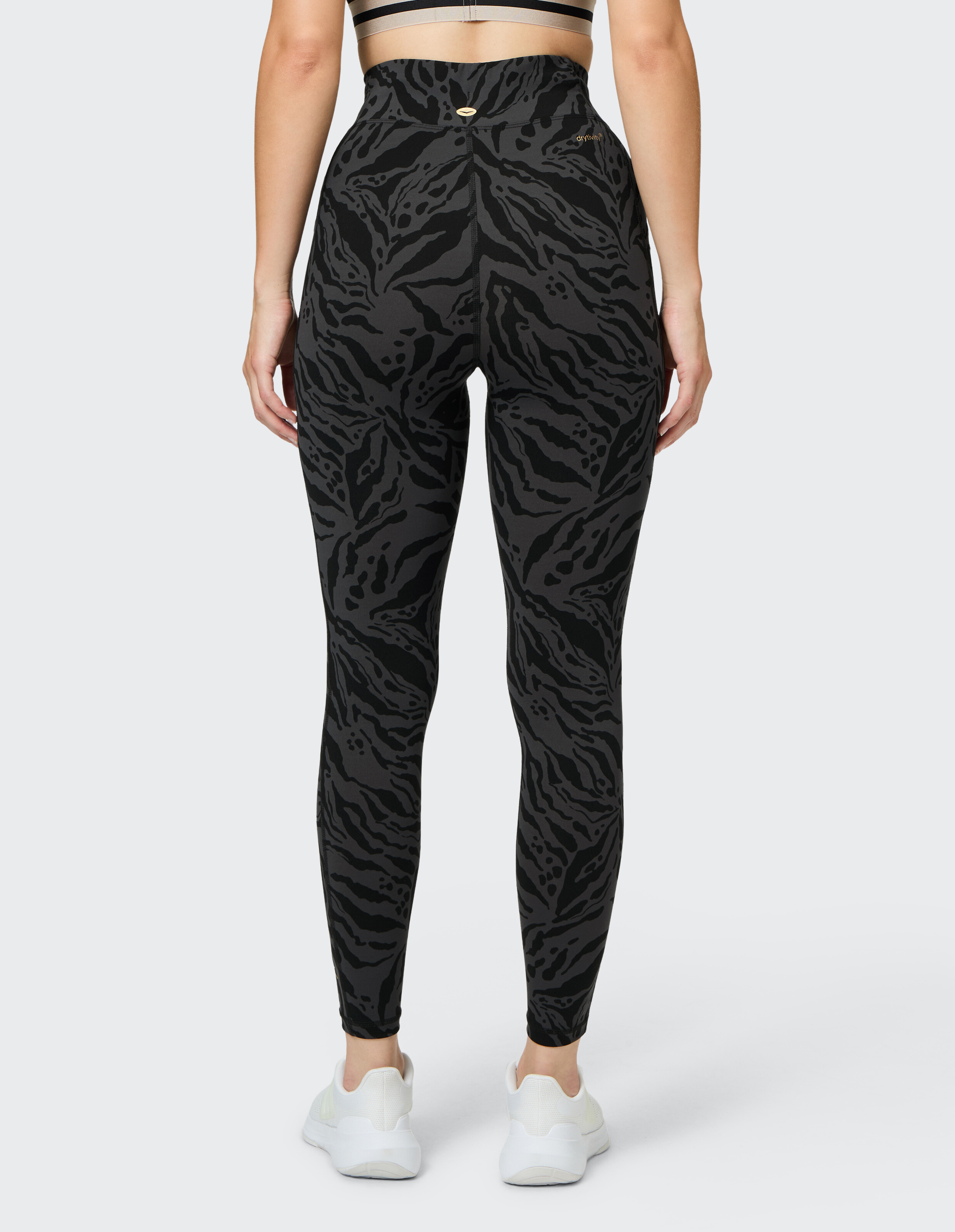 Rückansicht der Venice Beach Keeva-Strumpfhose mit schwarz-grauem Animal-Print-Muster.