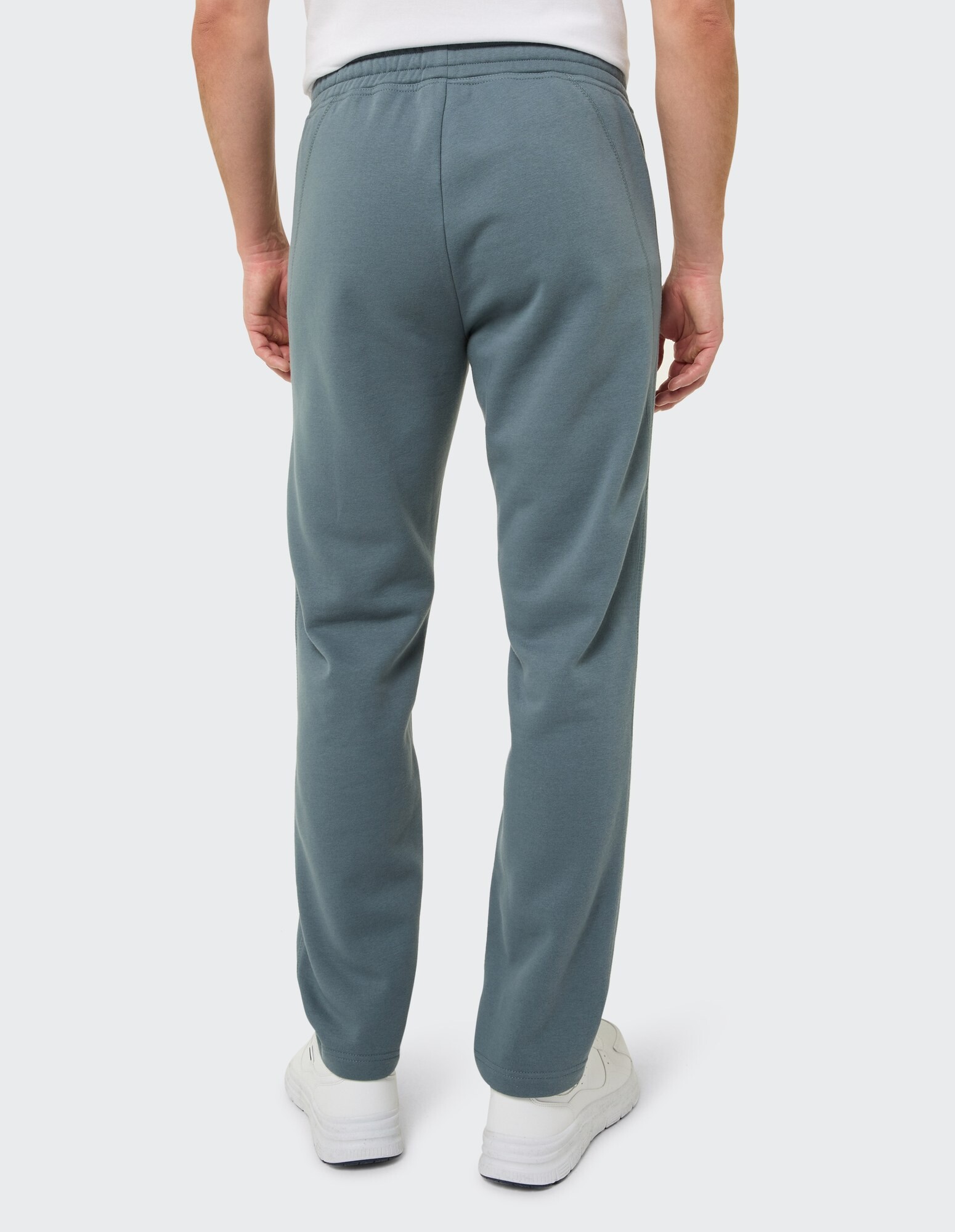 Lässige Herren-Jogginghose in Hellblau mit elastischem Bund, perfekt zum Entspannen.