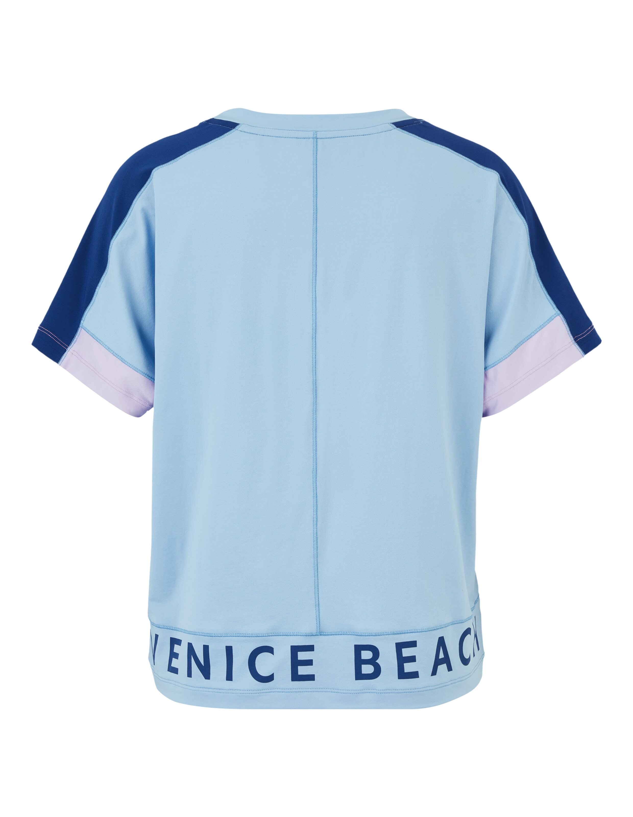 Rückansicht des kurzärmligen Venice Beach Macie-Hemdes in Hellblau mit Logo.