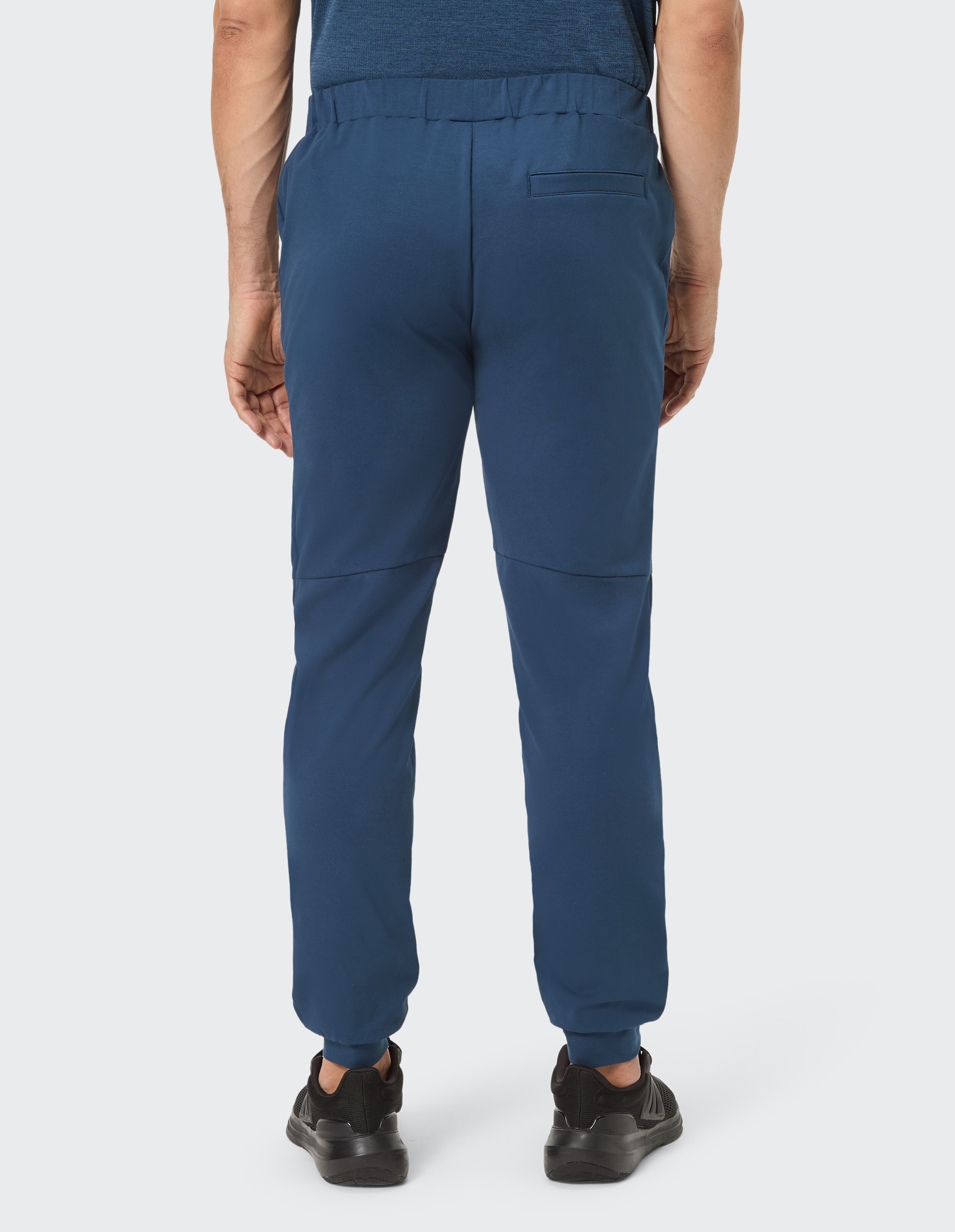 Marineblaue Freizeithose für Herren mit elastischem Bund, perfekt zum Entspannen.