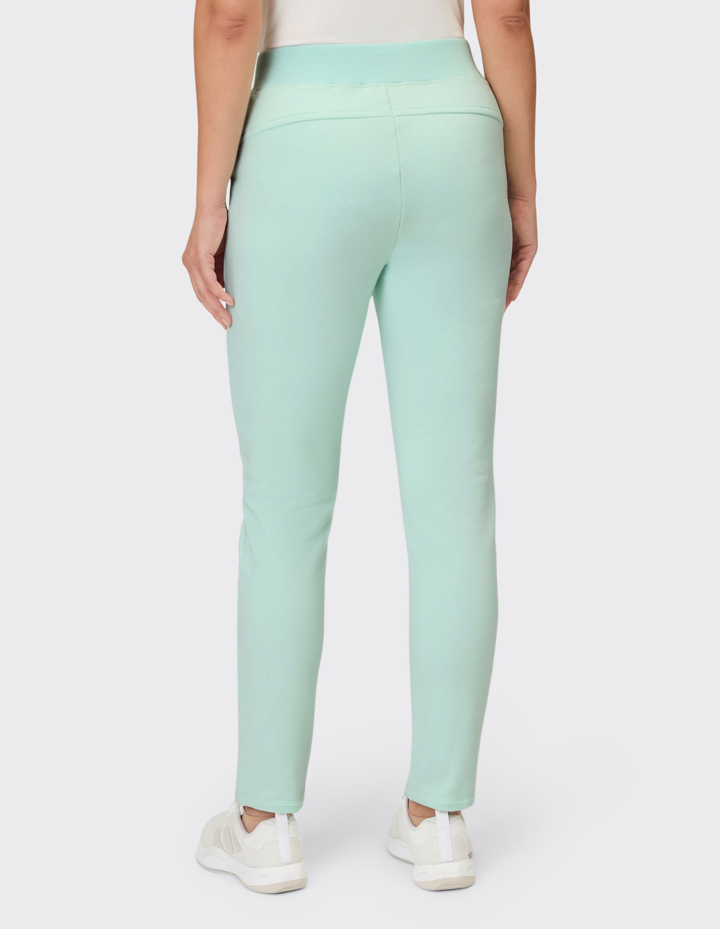 Rückansicht einer mintgrünen, lässigen Lounge-Hose mit bequemem elastischem Bund.