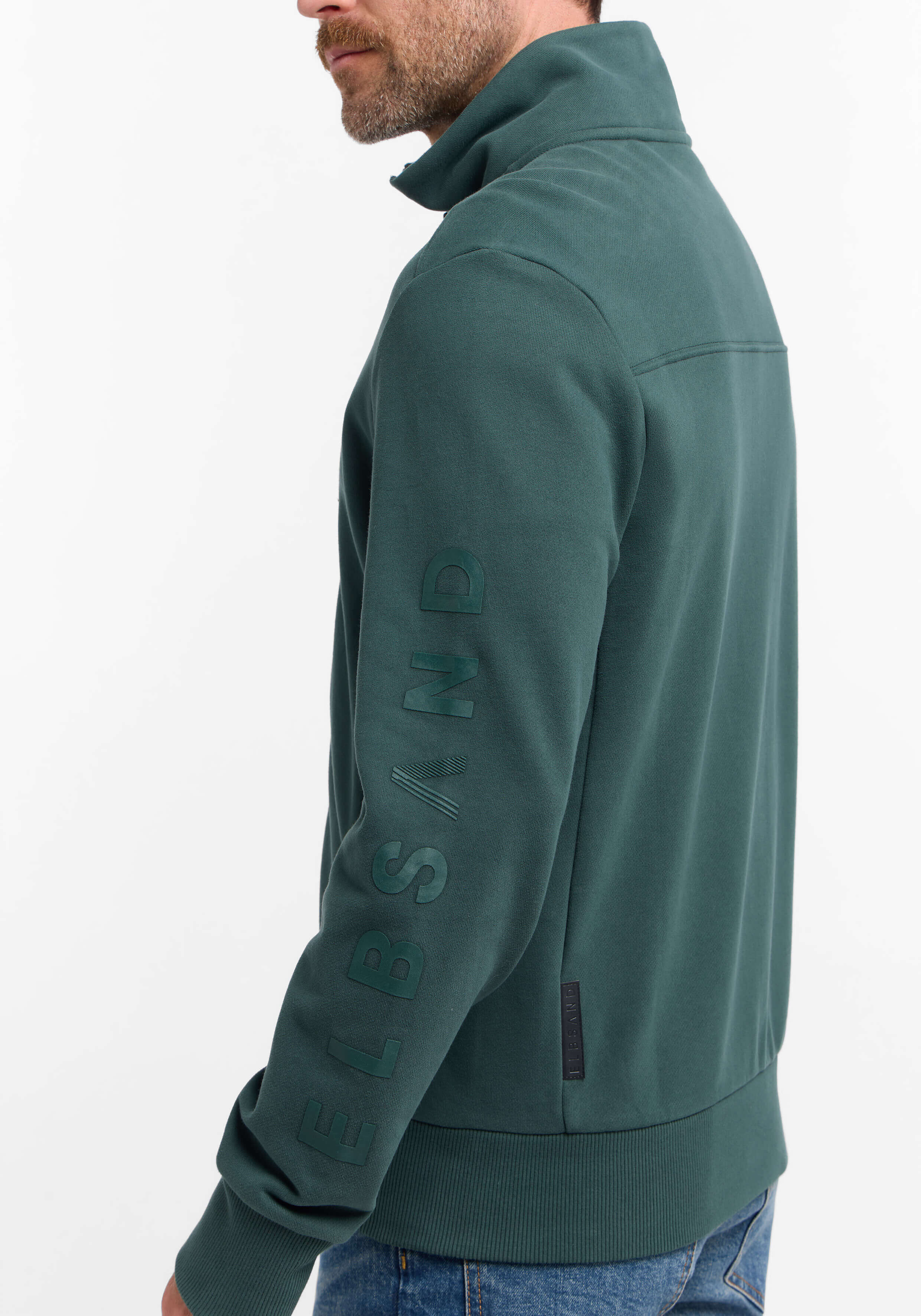 Grünes Freizeit-Sweatshirt für Herren mit hohem Kragen und Logo-Detail am Ärmel.