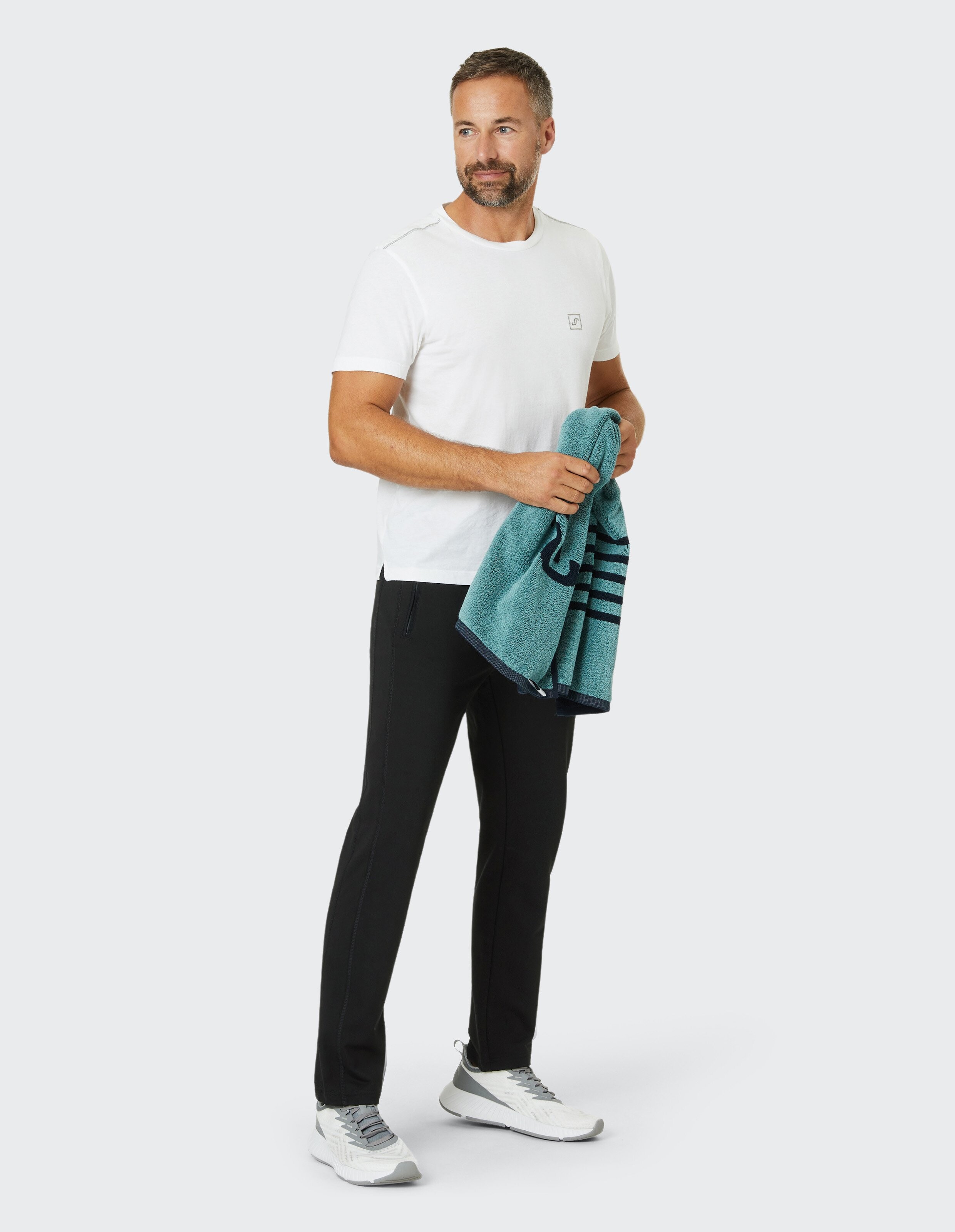 Sporthose FERNANDO von JOY sportswear in black uni