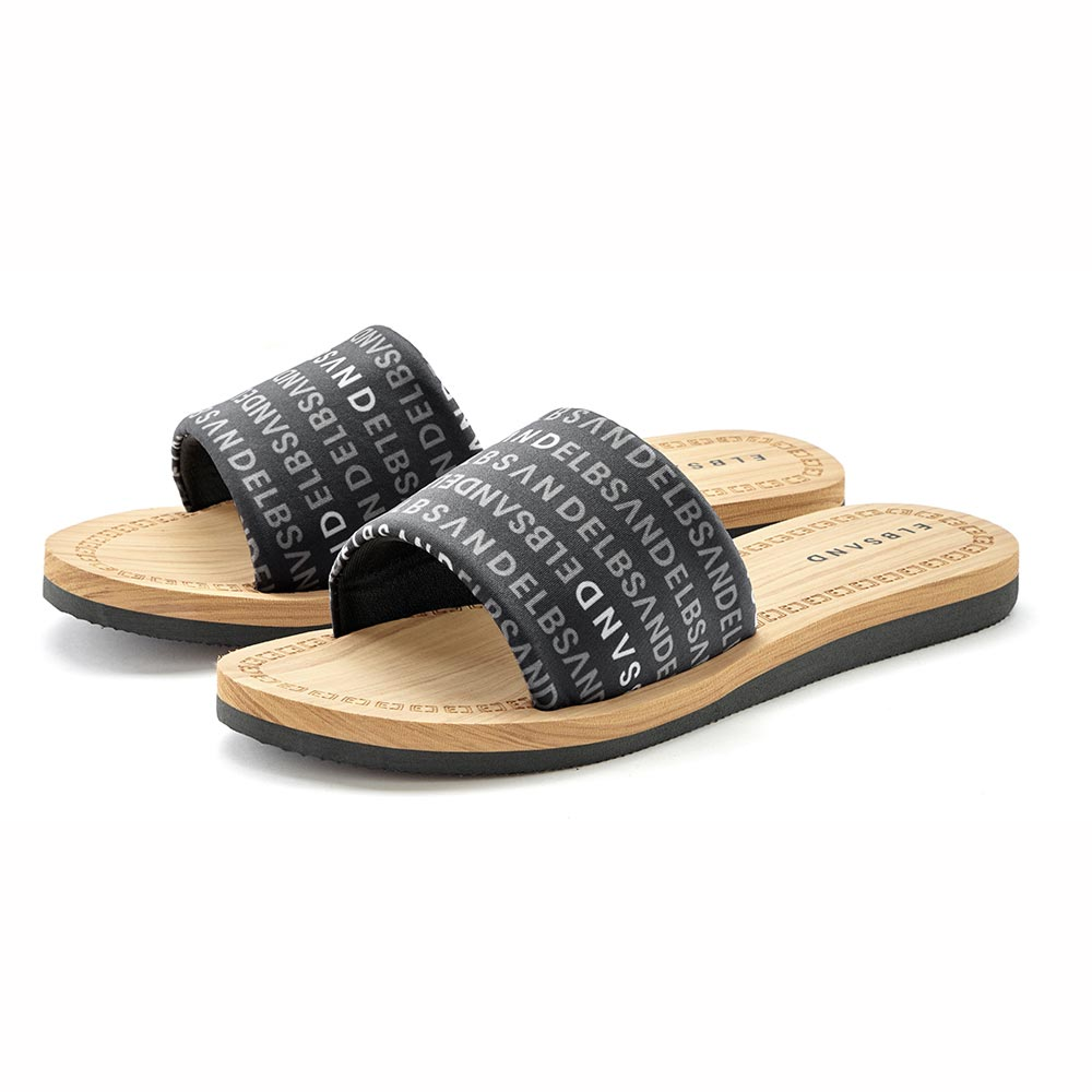 Stilvolle schwarze Slide-Sandalen mit Logo-Print, perfekt für lässige Sommerkleidung.