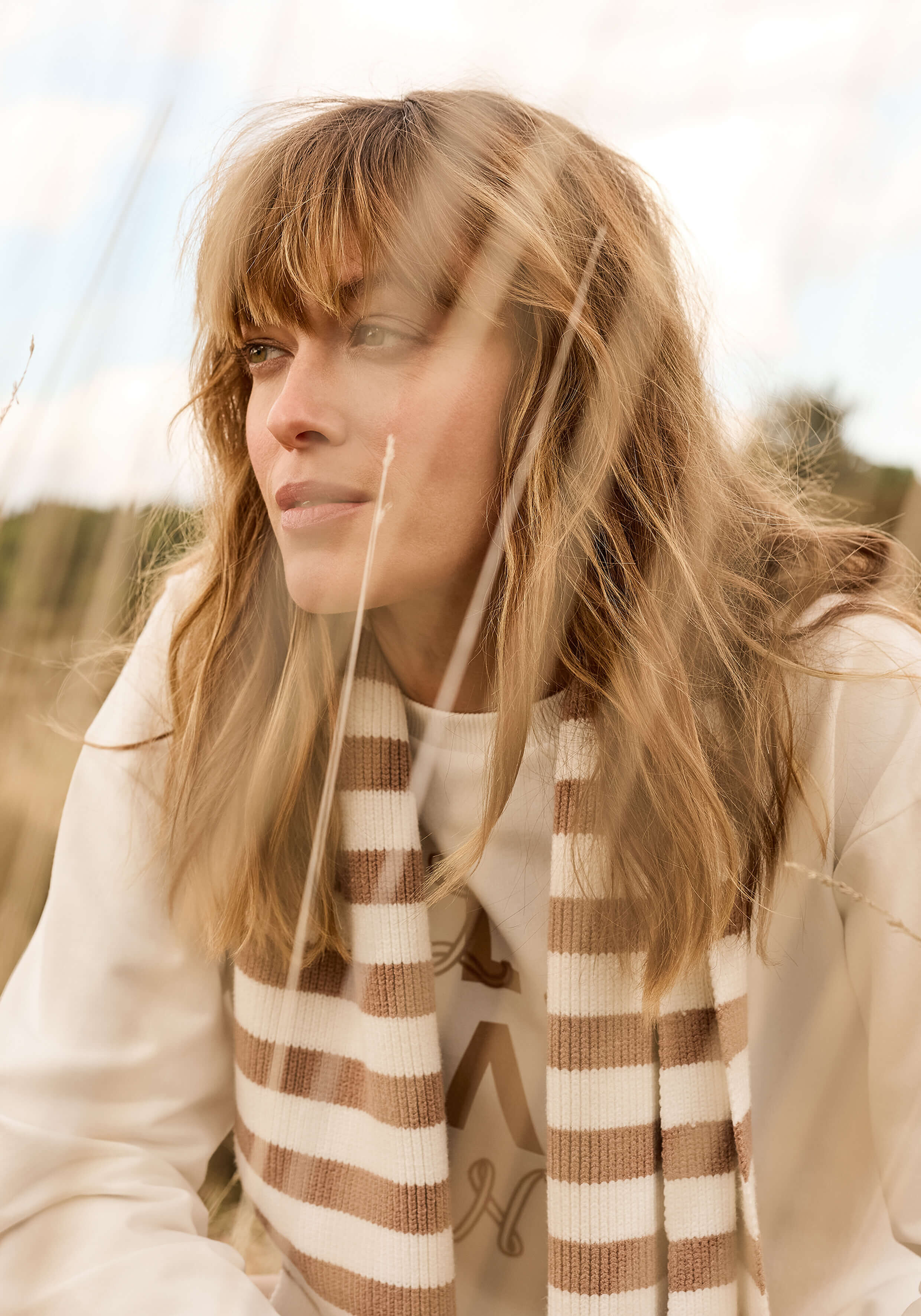 ELBSAND Noelle Scarf Nougat_Cloud White_stripe