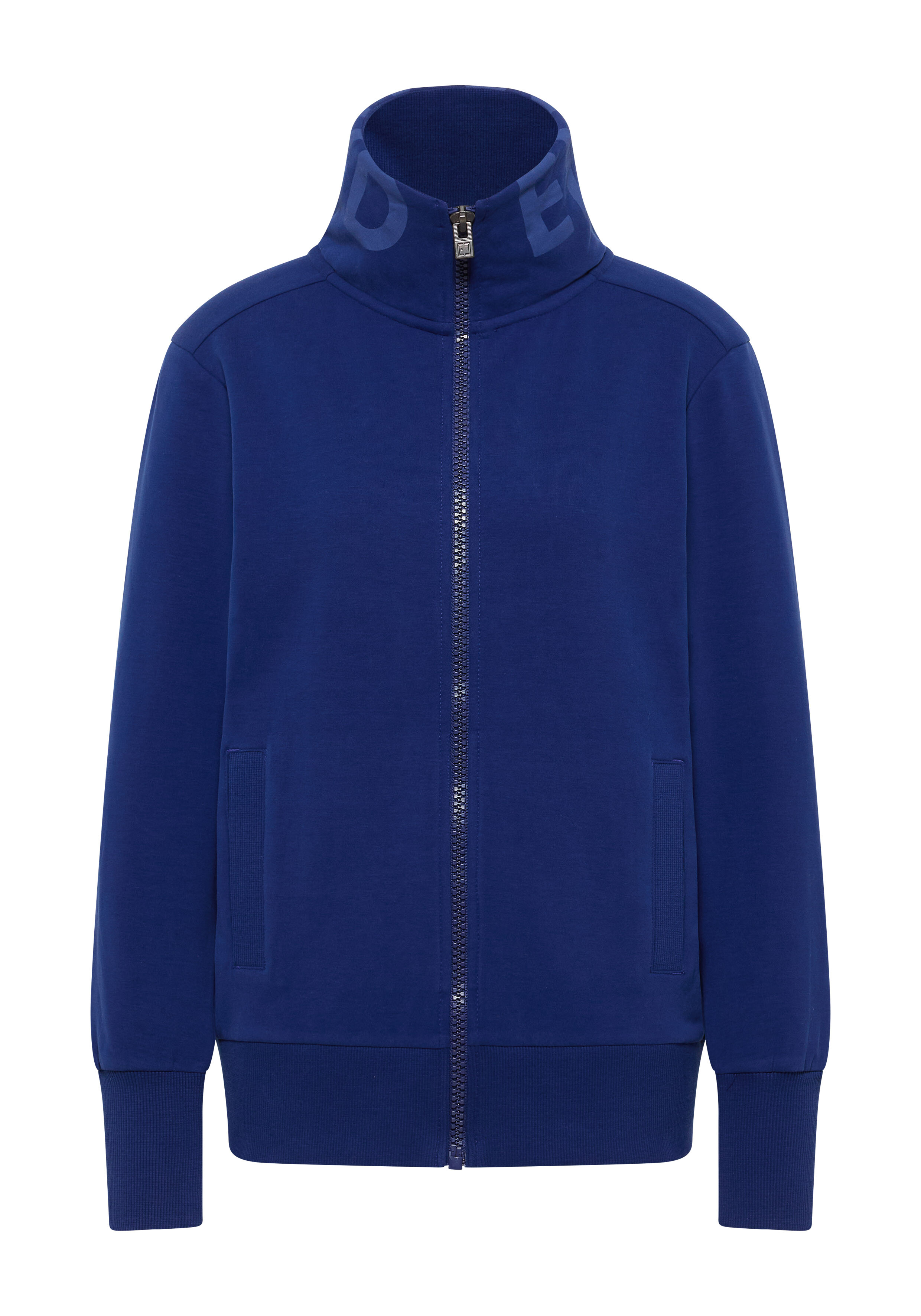 Blaues ELBSAND-Sweatshirt mit Reißverschluss, hohem Kragen und gerippten Bündchen für gemütliche Freizeitkleidung.