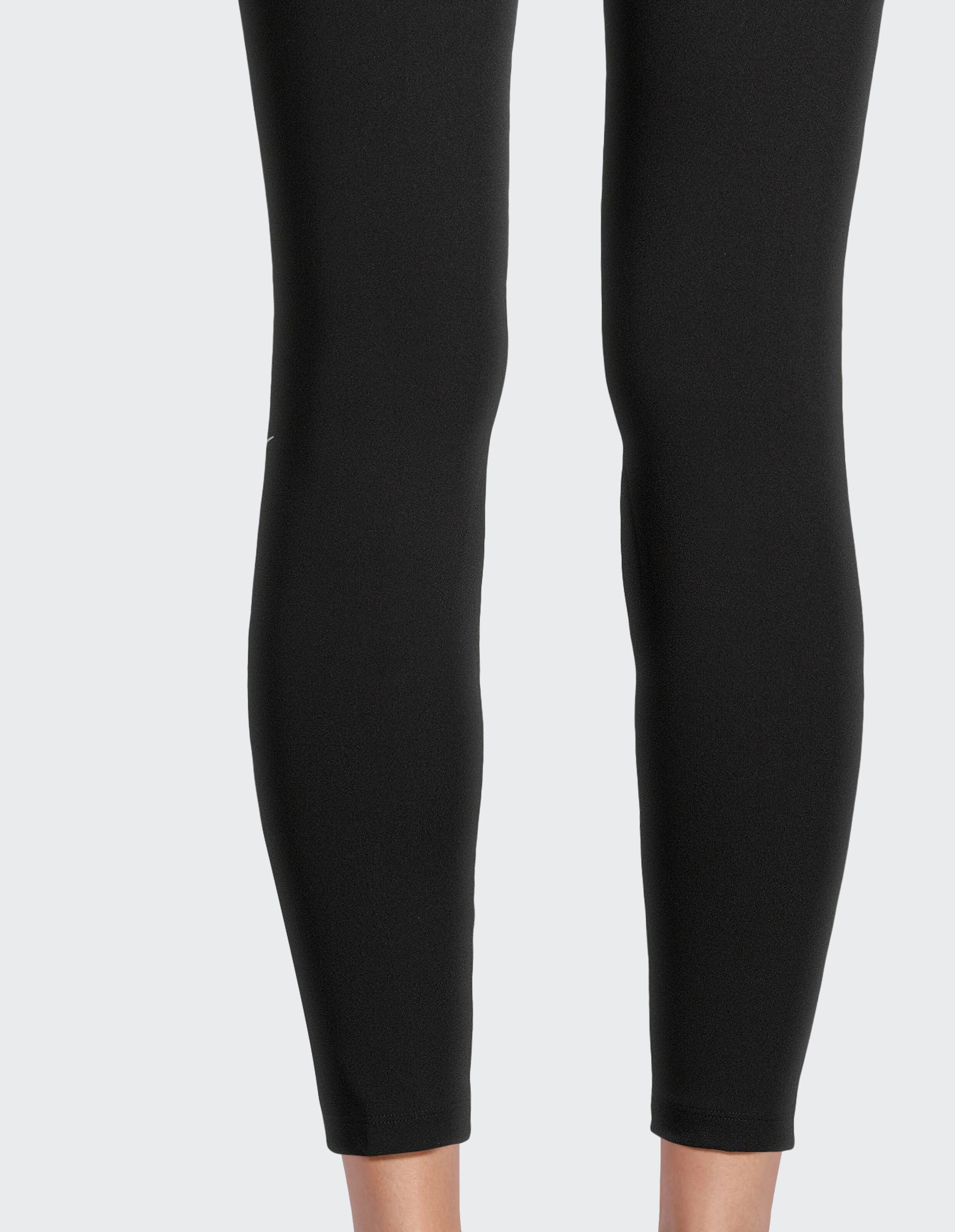 Venice Beach Sila Strumpfhose in Schwarz, bequeme lässige Leggings zum Entspannen.