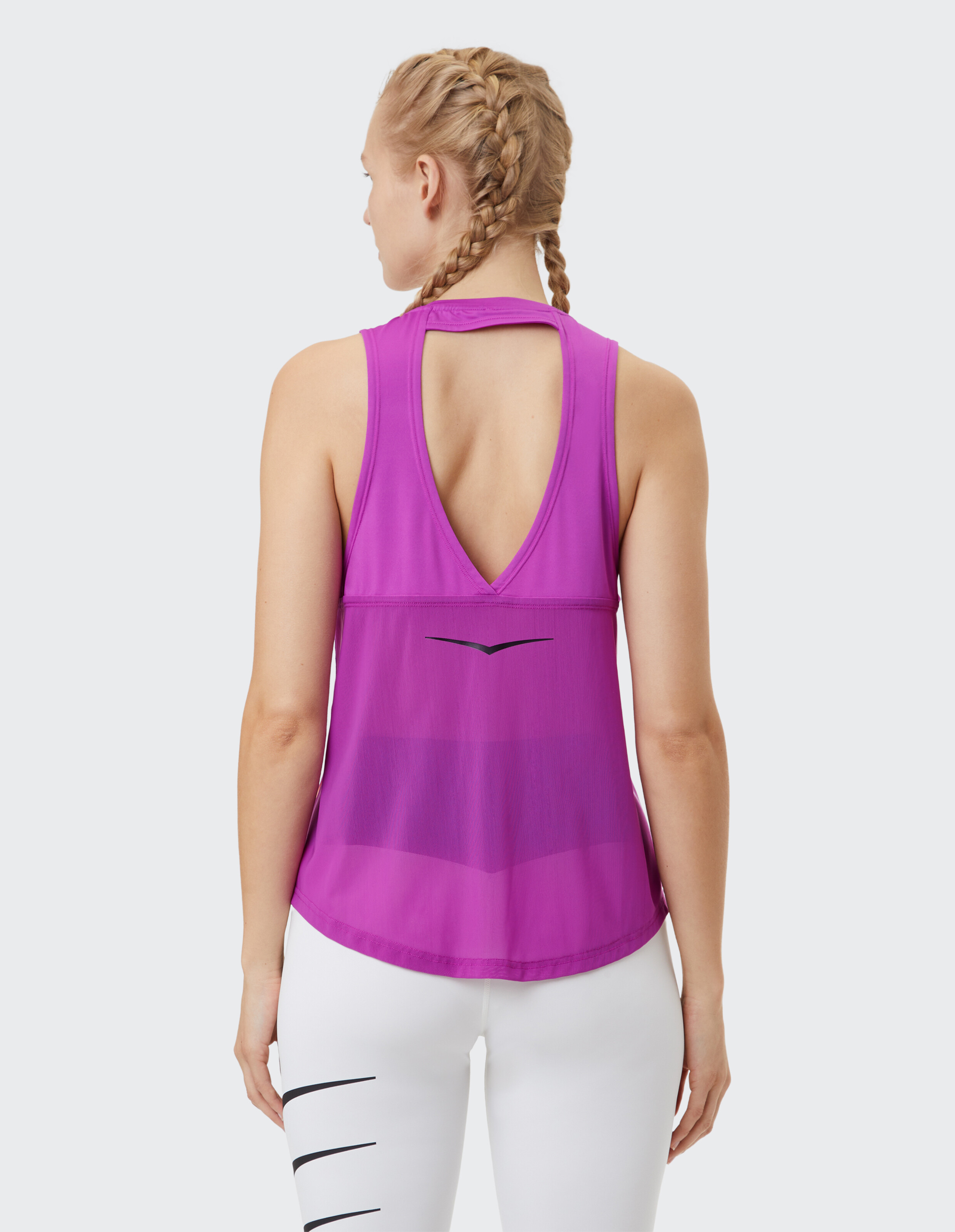 Rückansicht des Venice Beach Tanktops Louisville in Lila mit Cut-out-Design.